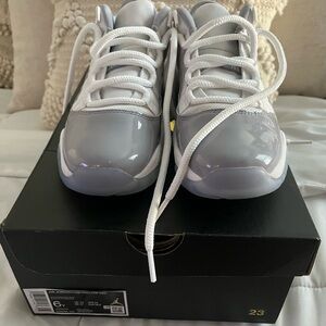 Air Jordan 11 Retro Low